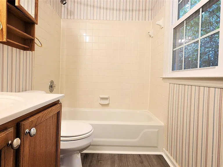 303 Woodstar Dr — Photo 21