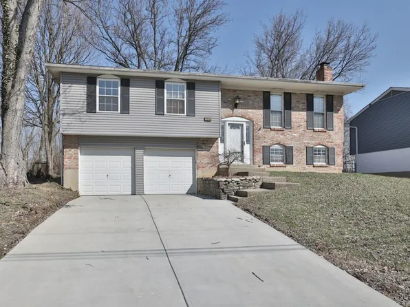 9958 Greenriver Dr, Cincinnati, OH 45231