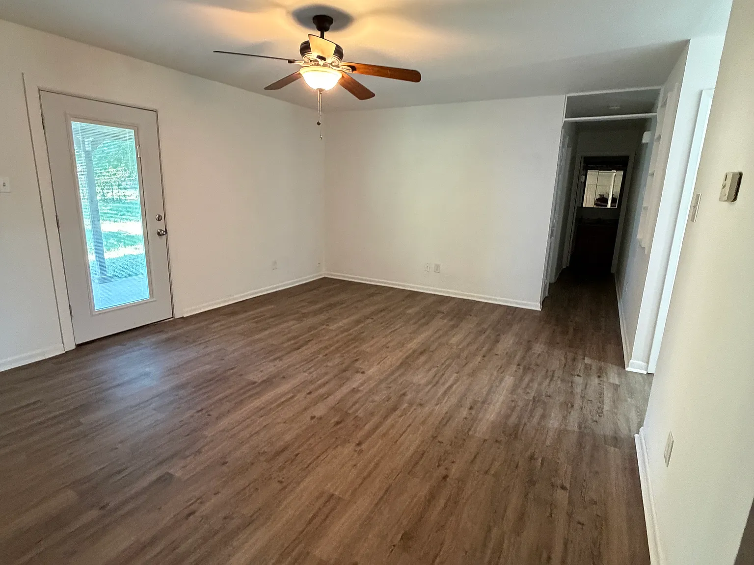 2 bed, 1297 sqft, $1,950 — Photo 2