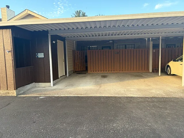 3 bed, 2031 sqft, $2,500 — Photo 3