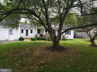 353 McCarty Rd, Fredericksburg, VA 22405