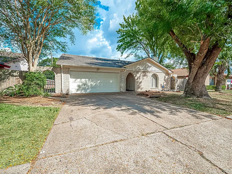 10607 Silkwood Dr — Photo 3