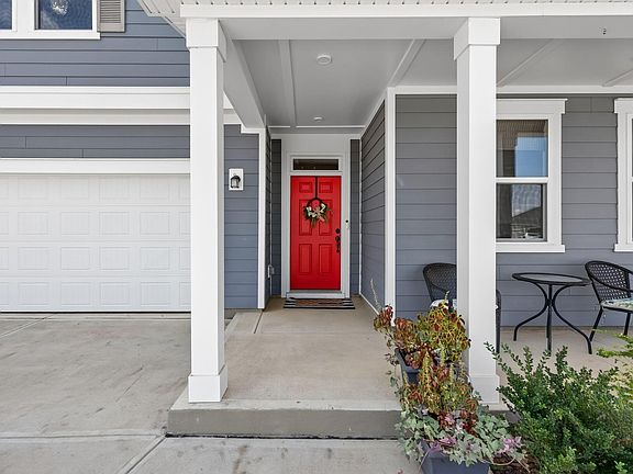 4th image of 43 Frasier Fir Way