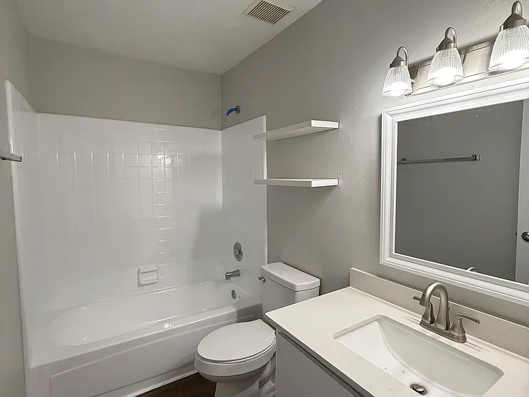1539 Paul Russell Rd #E5 — Photo 6