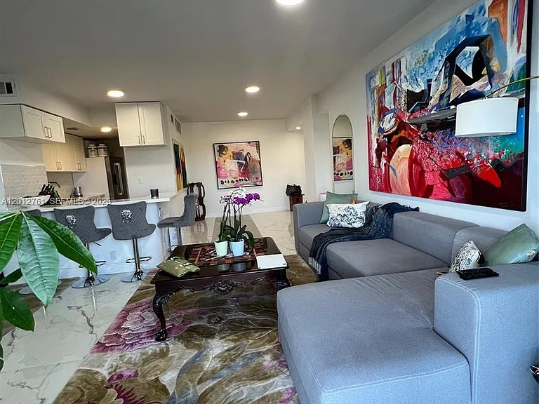 880 NE 69th St #11M — Photo 16