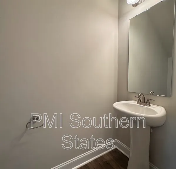 199 Rosewood Cir — Photo 5