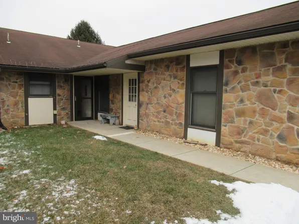 9 Abbey Ct, Carlisle, PA 17015
