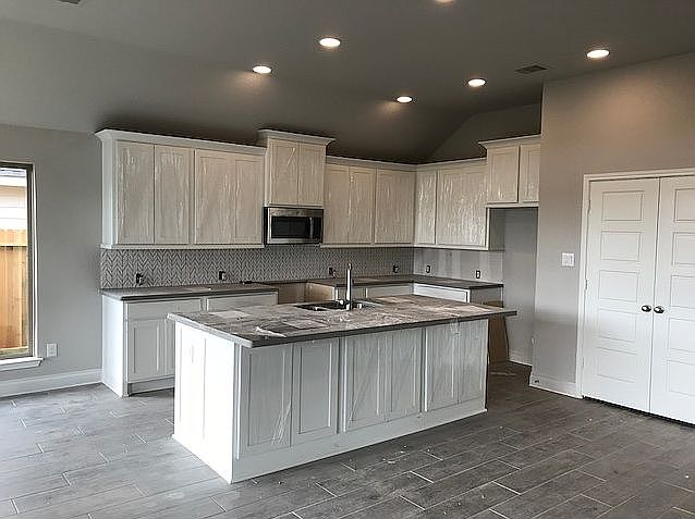 2nd image of 2998 High Mdw