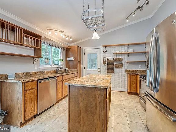 5th image of 6349 Silas Burke St #1