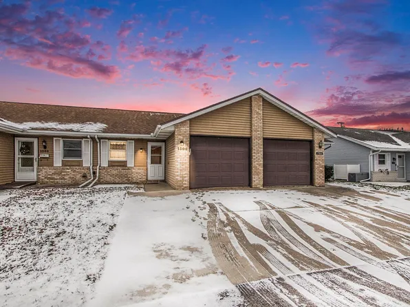 1306 Berkley Cir, Mishawaka, IN 46544
