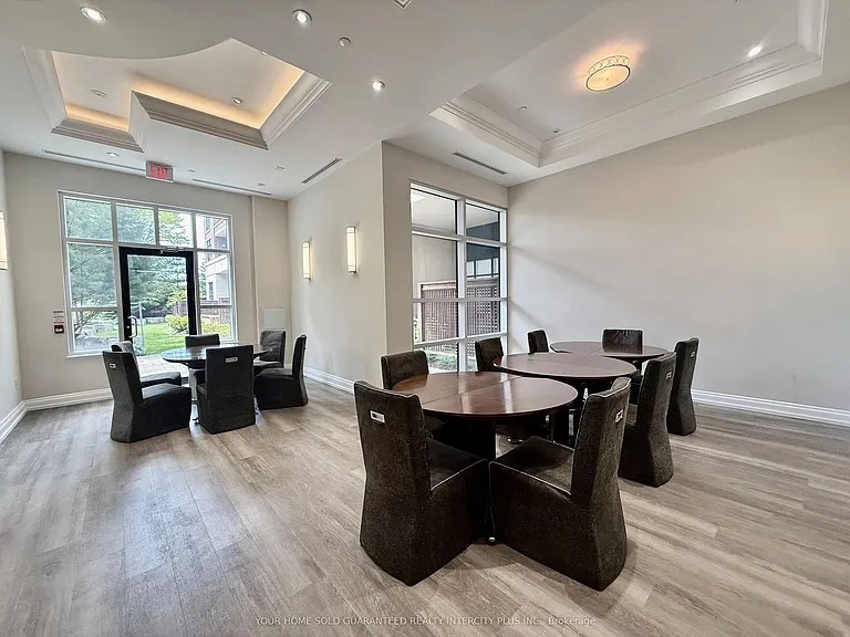 2396 Major Mackenzie Dr #418 — Photo 31