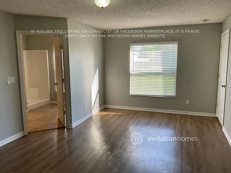 802 Autumn St SE — Photo 14