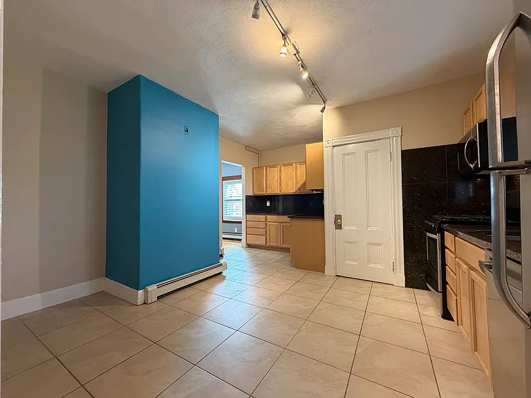 11 Pembroke St #2 — Photo 7