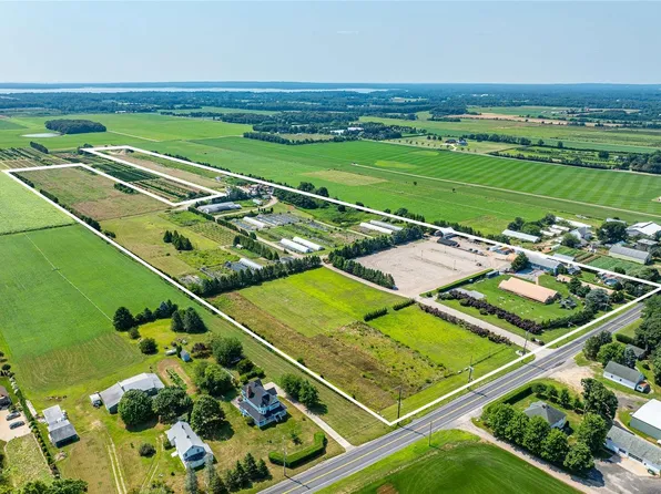 5873 Sound Avenue, Riverhead, NY 11901