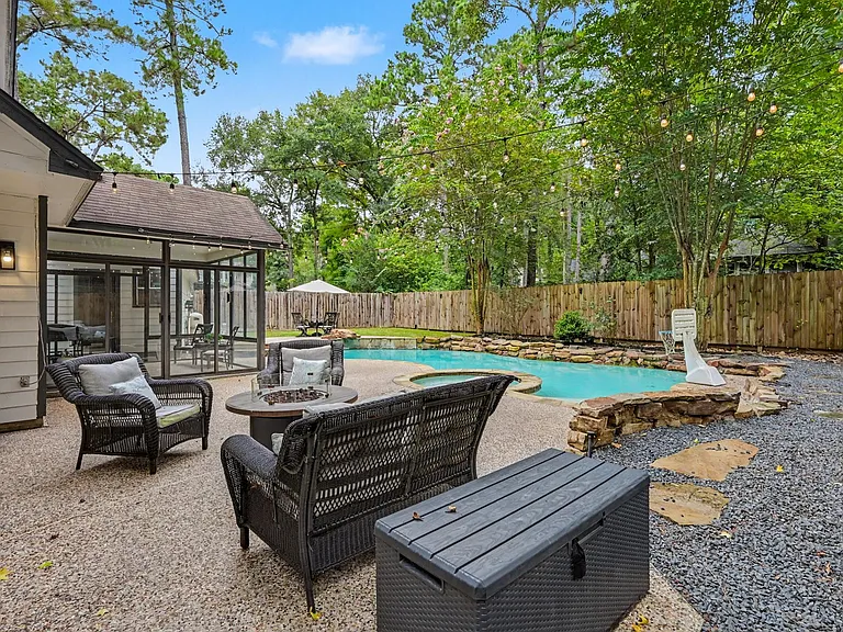 39 W Trace Creek Dr — Photo 31