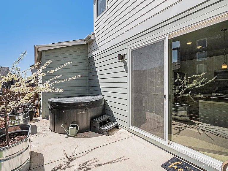 6019 Denys Dr — Photo 18
