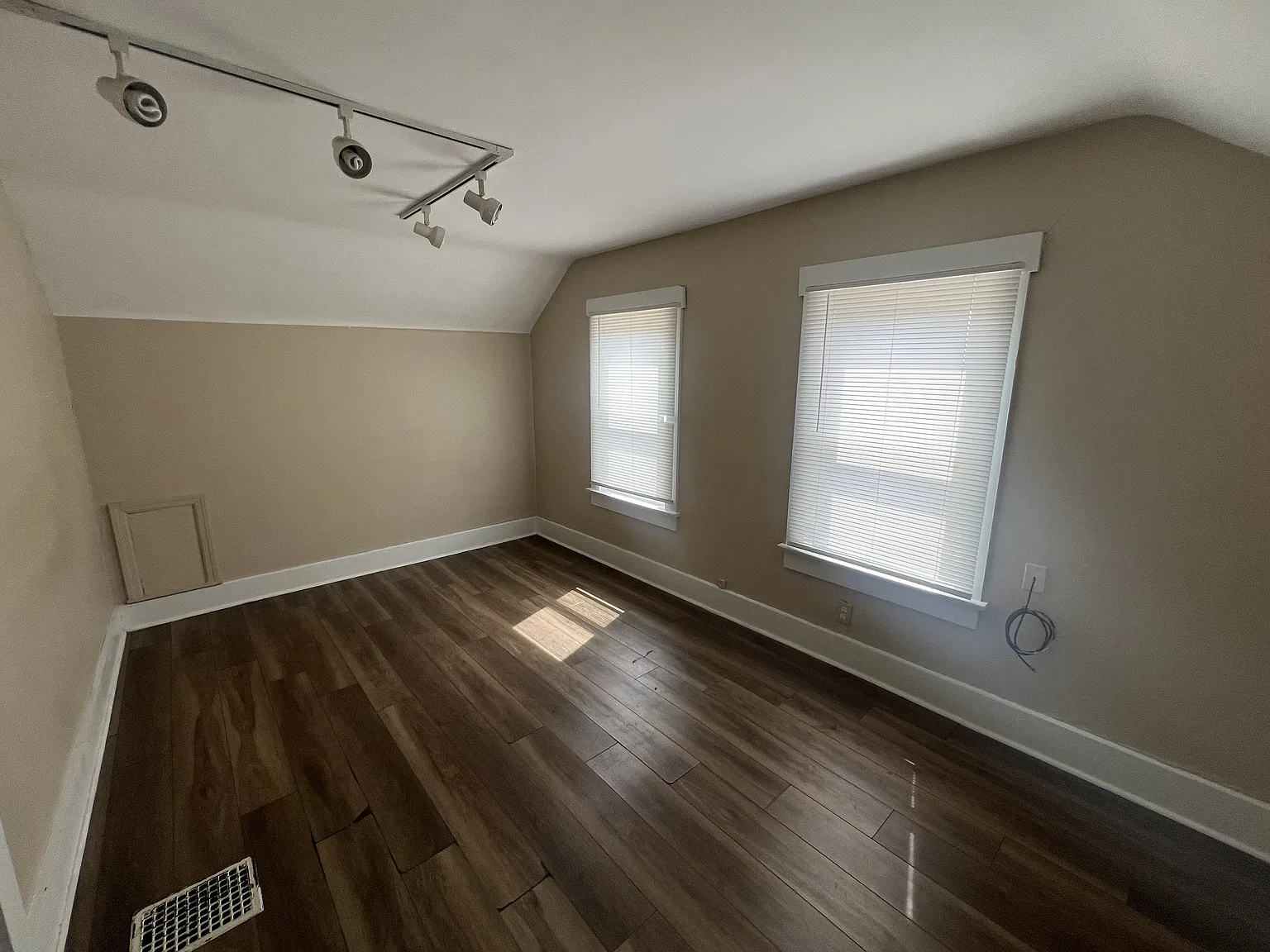 1885 E Westbrook Road — Photo 4