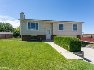 3272 S Franklin Cir, Magna, UT 84044