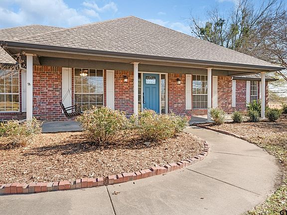2nd image of 1255 Farm Road 2560