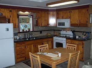 2nd image of 325 NE 50th St