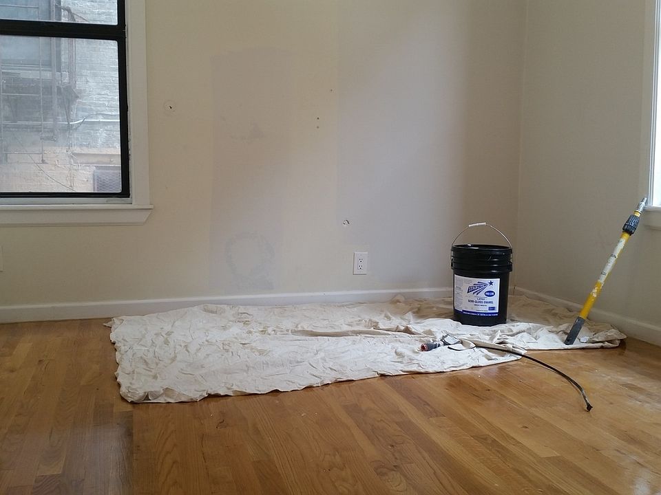 2nd image of 108 Ellwood St APT 1