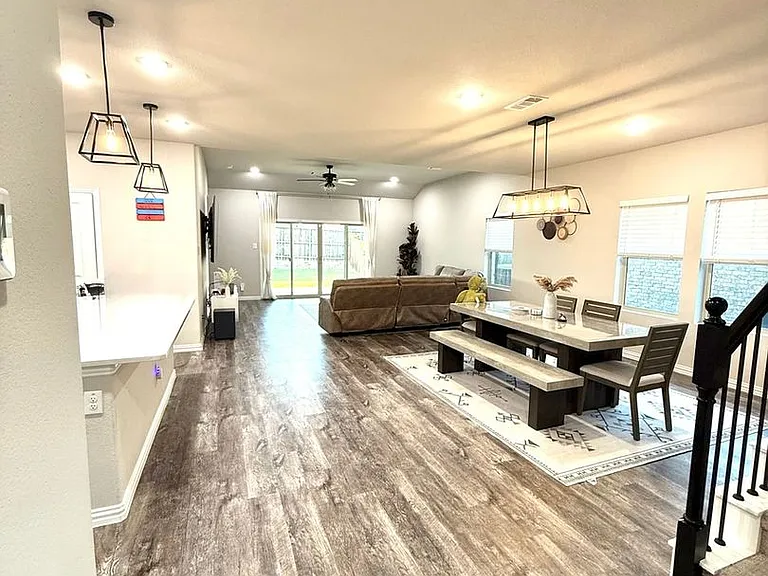 1705 Berry Ridge Trl — Photo 5