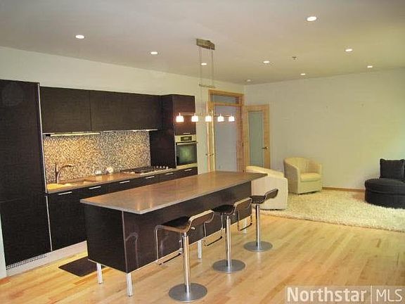 3rd image of 3104 W Lake Street