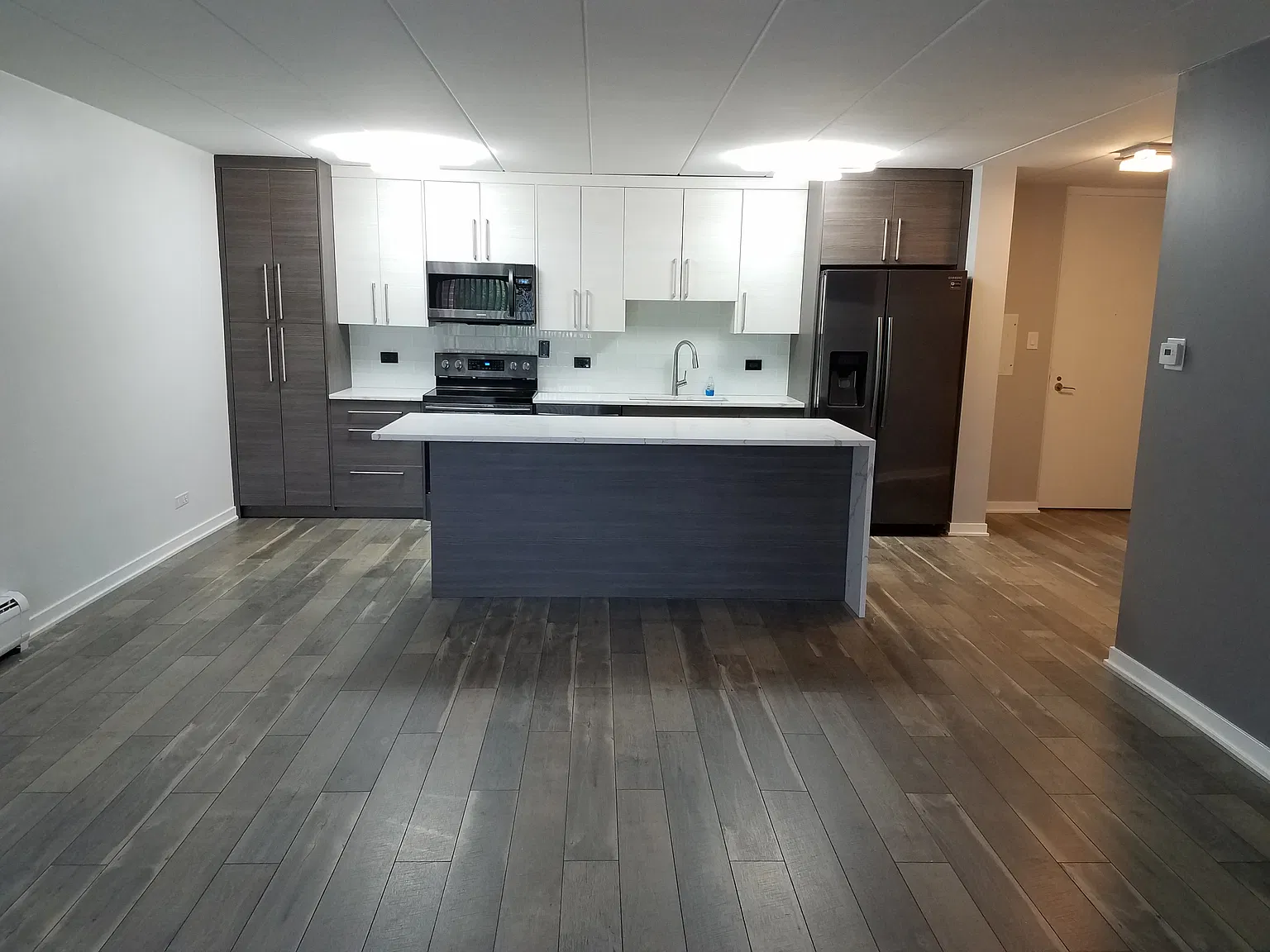 1 bed, 850 sqft, $1,700 — Photo 2
