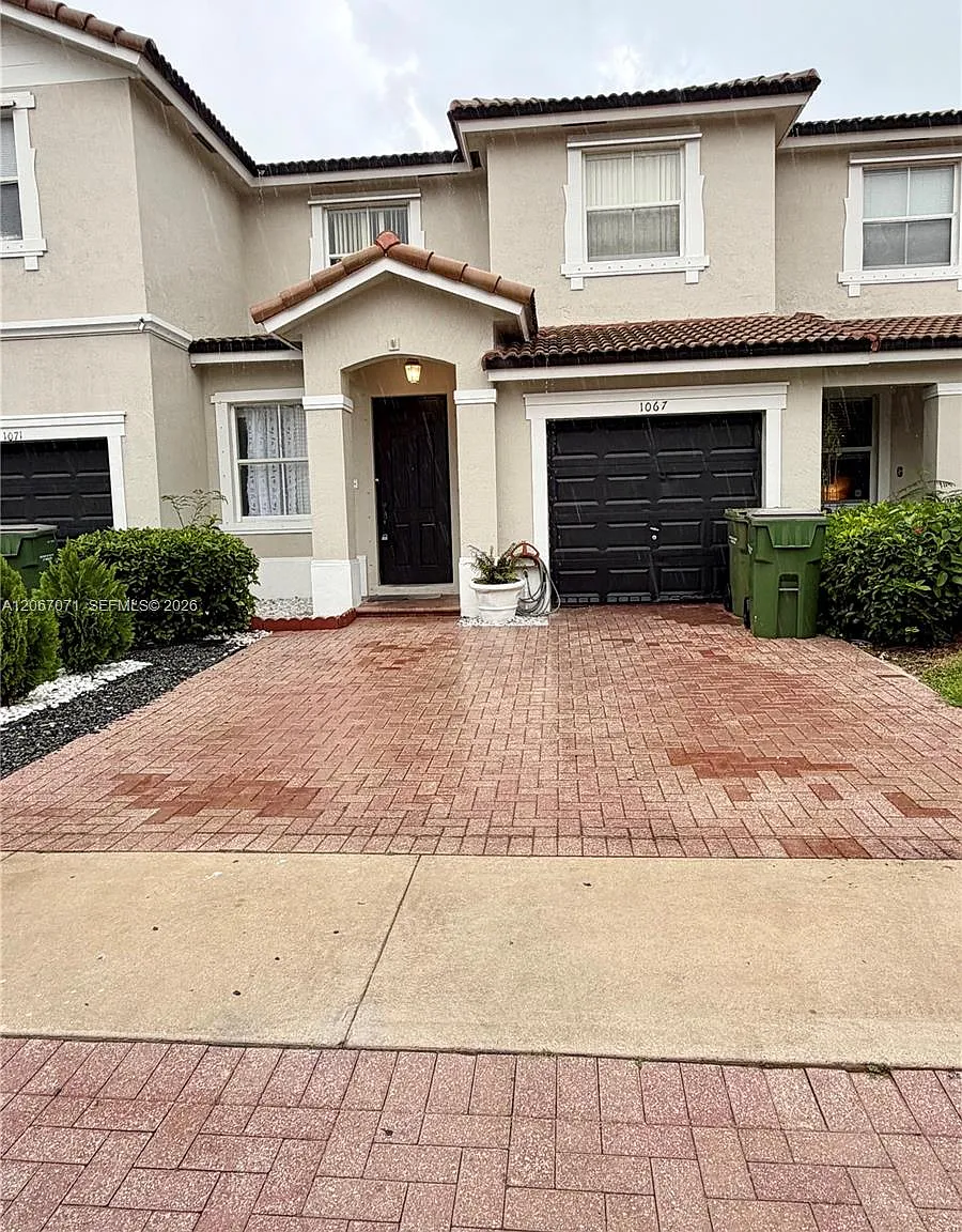 Floridian Isles South — Photo 1
