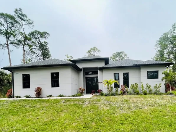 2567 12th Ave NE, Naples, FL 34120