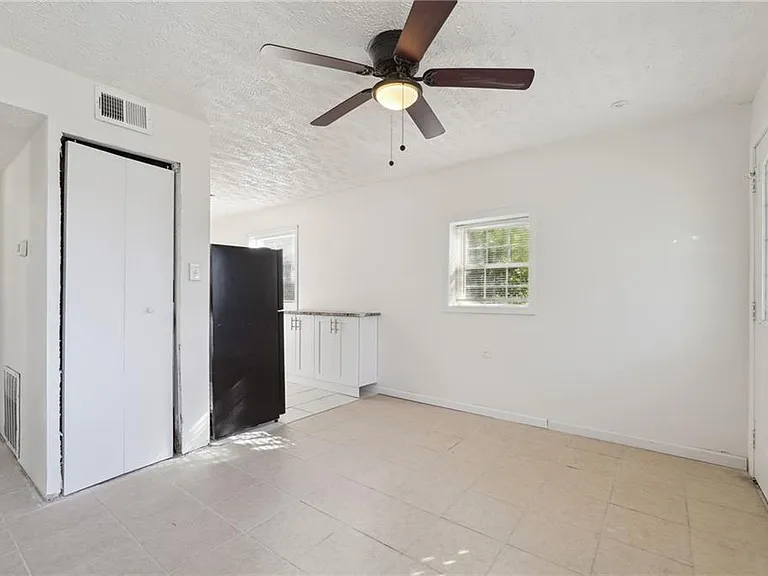324 Brooks Ave #B — Photo 4