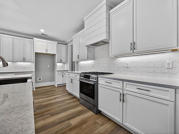 3rd image of 2011 Shallow Bluff Ct