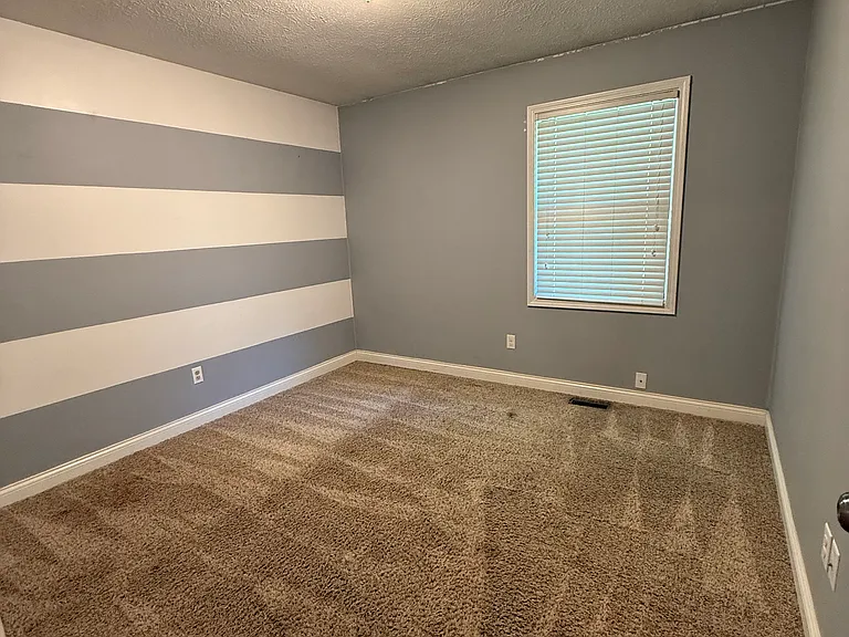2425 Downing Dr — Photo 5