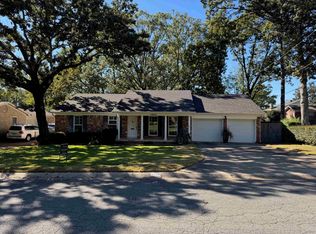 1204 Fawnwood Rd, Little Rock, AR 72227