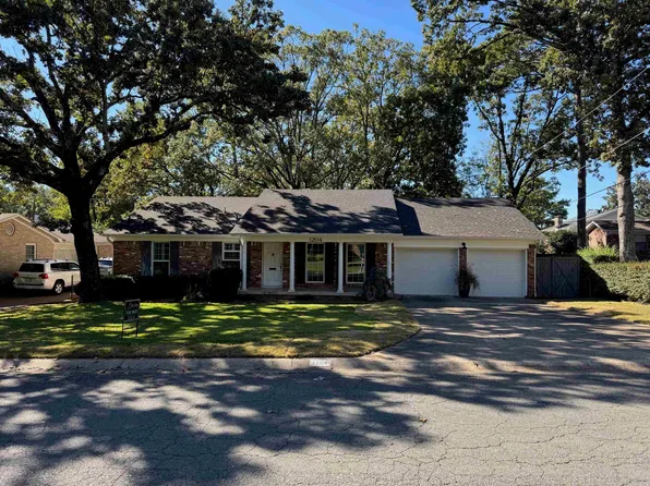 1204 Fawnwood Rd, Little Rock, AR 72227