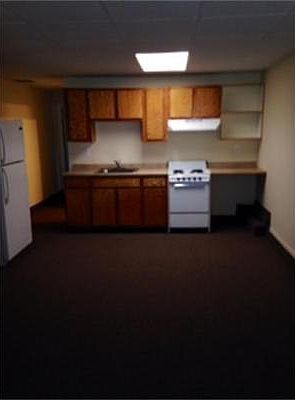 2nd image of 76 Greenwood St APT 1