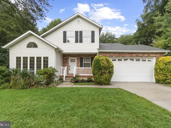 7906 Whites Cove Rd, Pasadena, MD 21122