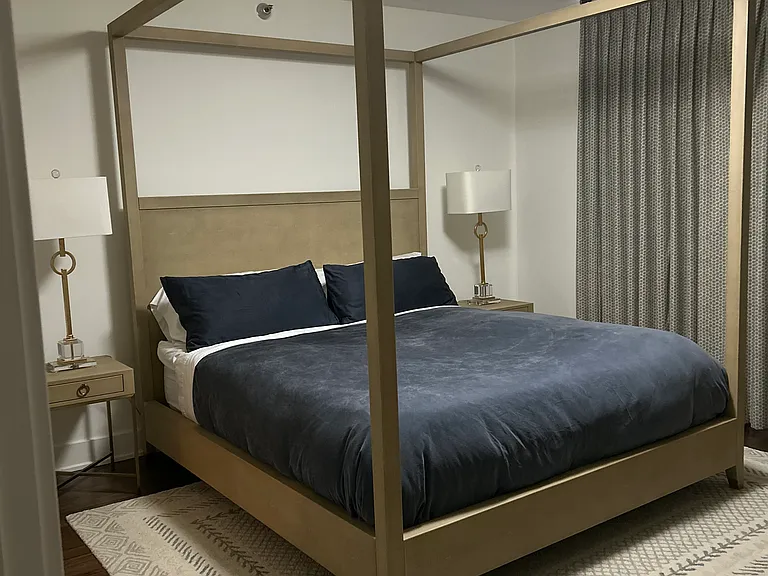55 W Delaware Pl #217 — Photo 5