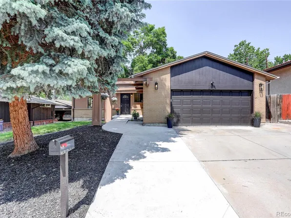 2709 S Pierce Street, Denver, CO 80227