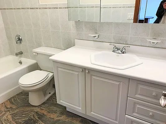 Rented by Joe Gotham LTD | media 22