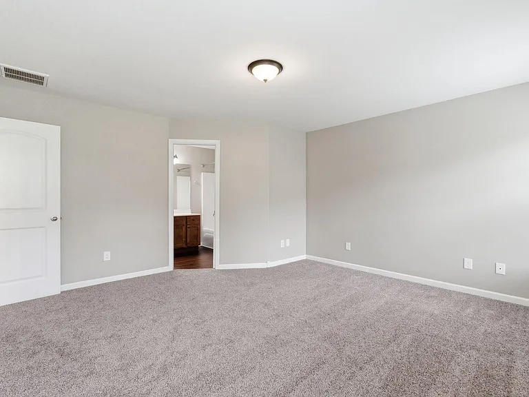 2545 Milsom Ln — Photo 12