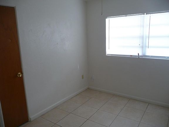 5th image of 1816 Sue Ann St