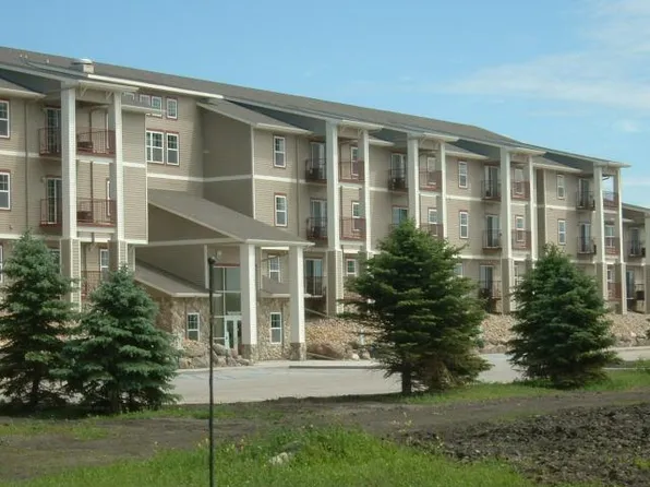 4600 S Washington St, Grand Forks, ND 58201