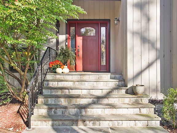 17 Waccabuc Rd Goldens Bridge-large-032-032-032-1500x1000-72dpi.jpg