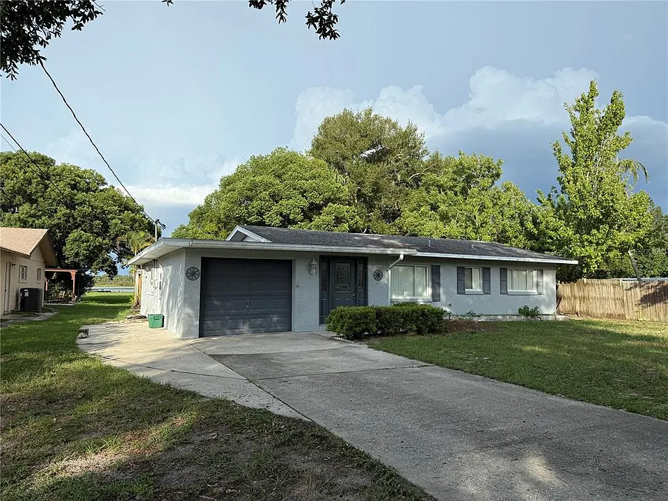 151 S Triplet Lake Dr