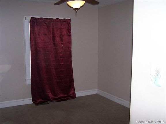 5th image of 362 Westwood Dr