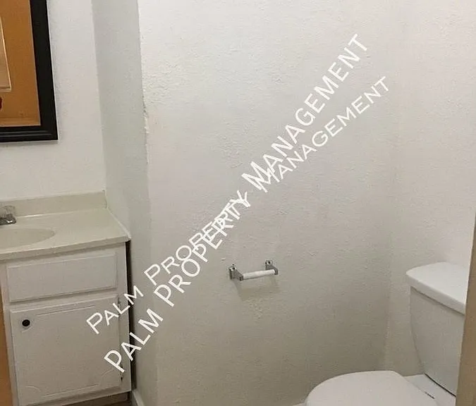 1013 E Park Ave — Photo 24