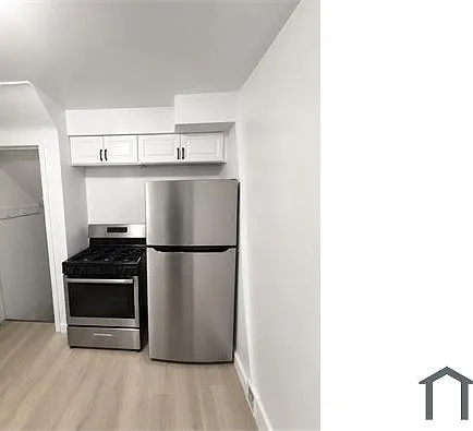 21748 Moross Rd — Photo 4