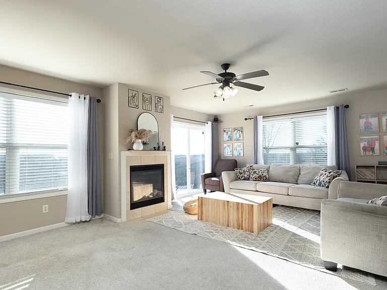 2727 Elm Creek Dr — Photo 6