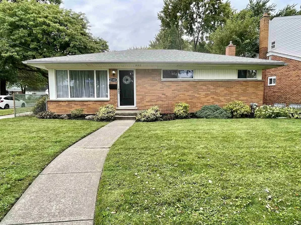 23301 Recreation St, Saint Clair Shores, MI 48082